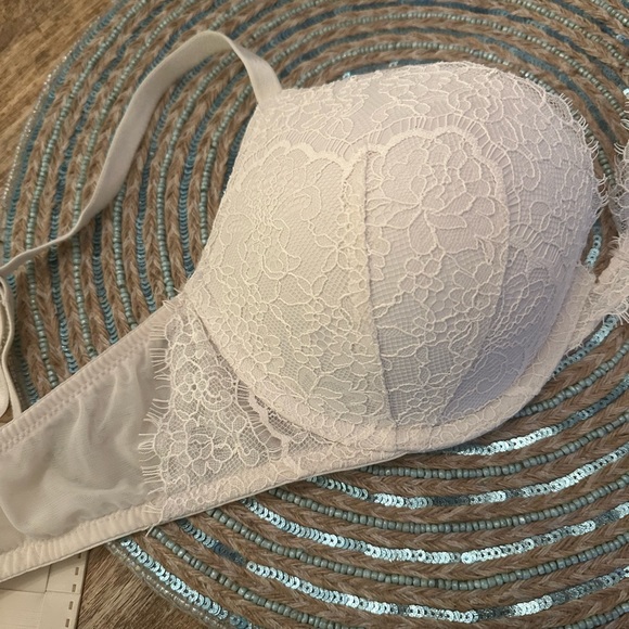 Victoria Secret Dream Angels Lace Push Up Bra- 34D - Picture 8 of 14